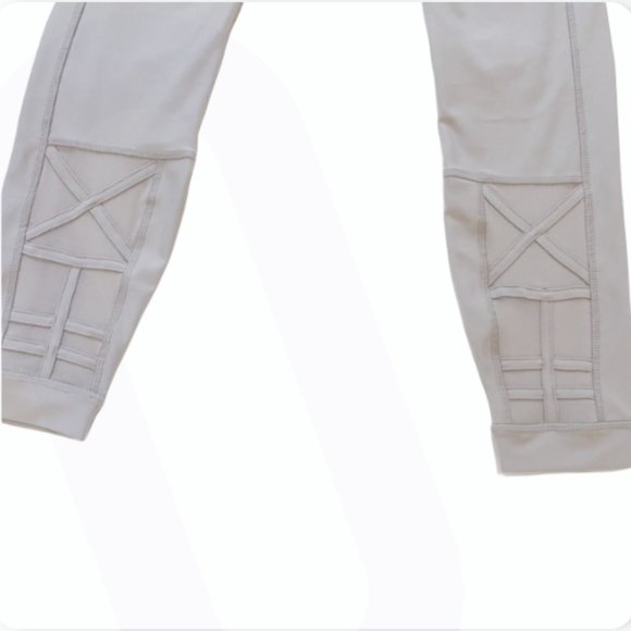 Detailed Mauve Leggings - Picture 3 of 4